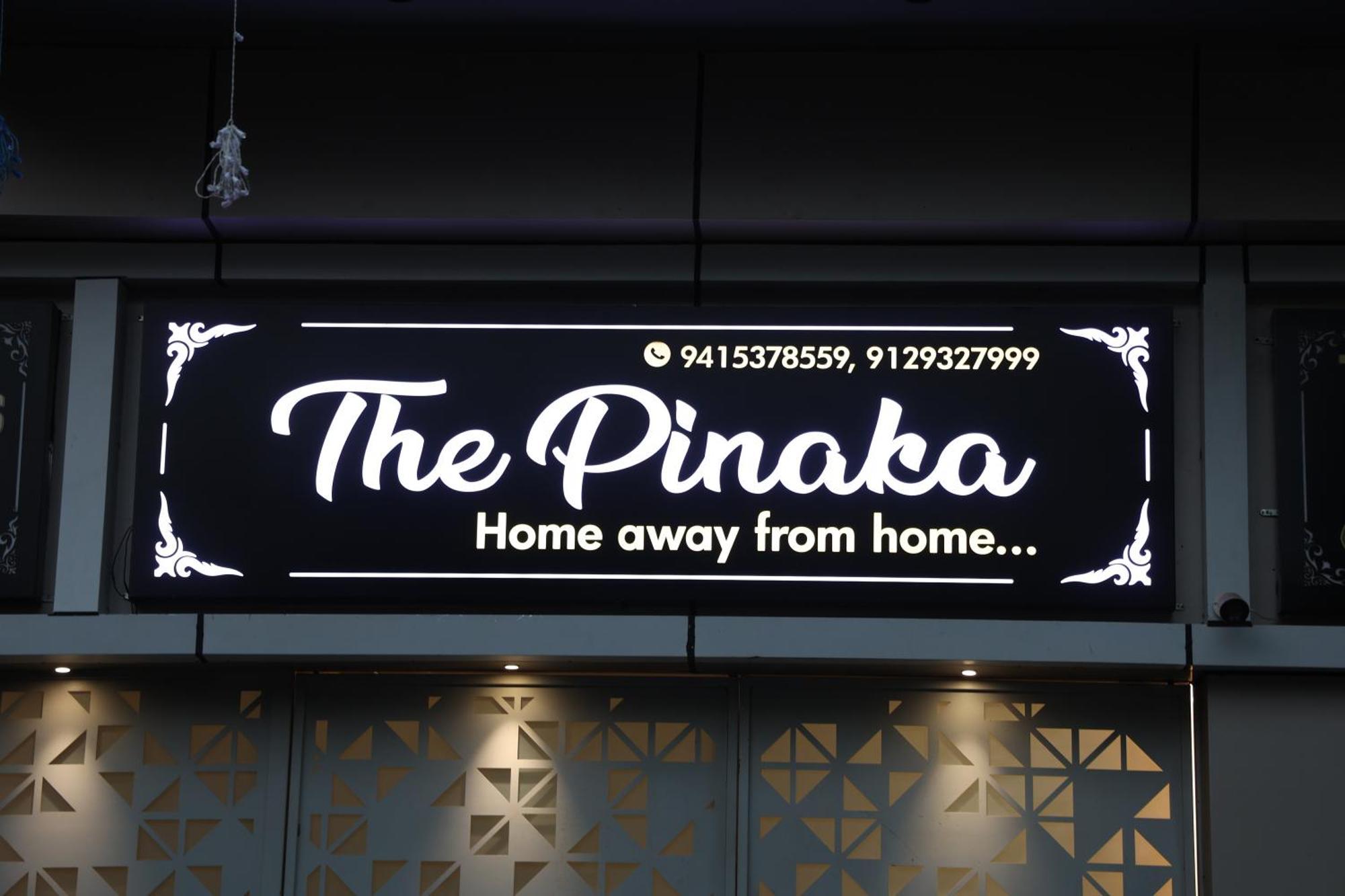 Hotel Pinaka Inn Lakhnaú Exteriér fotografie