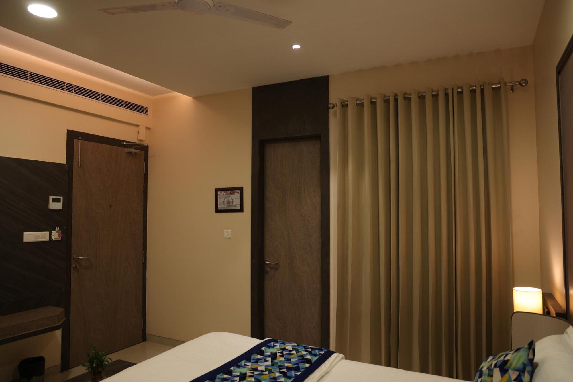 Hotel Pinaka Inn Lakhnaú Exteriér fotografie