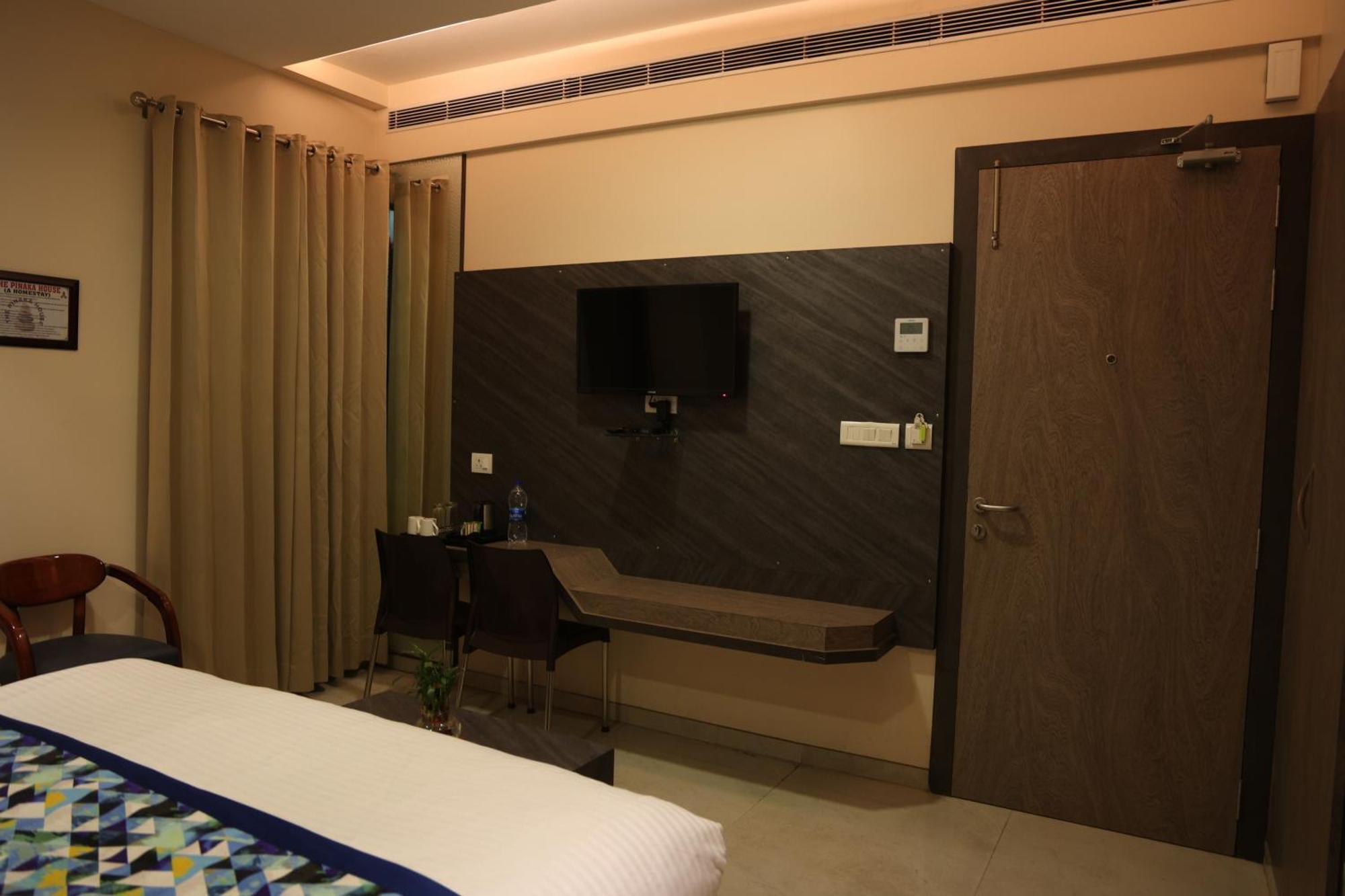 Hotel Pinaka Inn Lakhnaú Exteriér fotografie