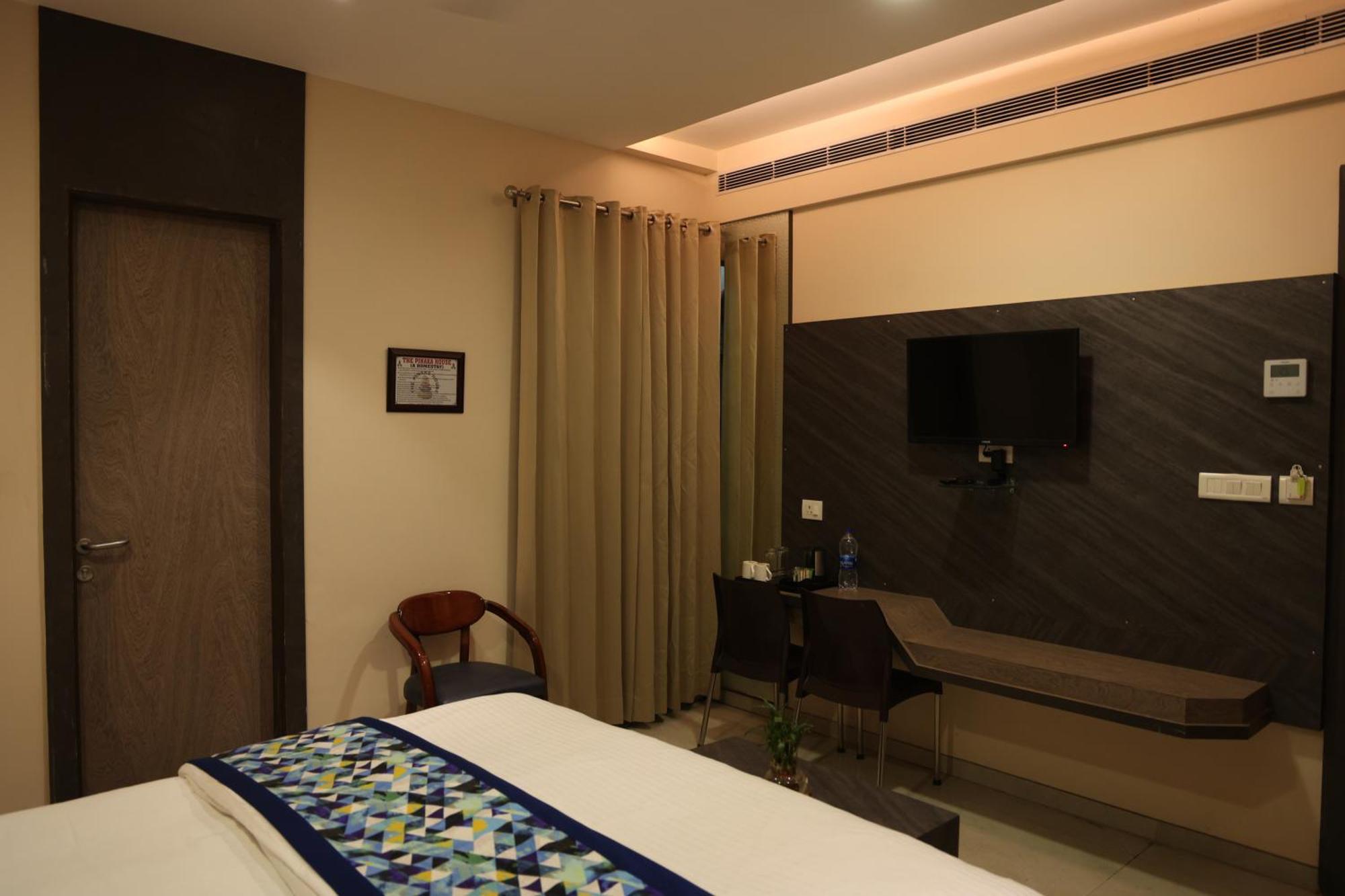 Hotel Pinaka Inn Lakhnaú Exteriér fotografie