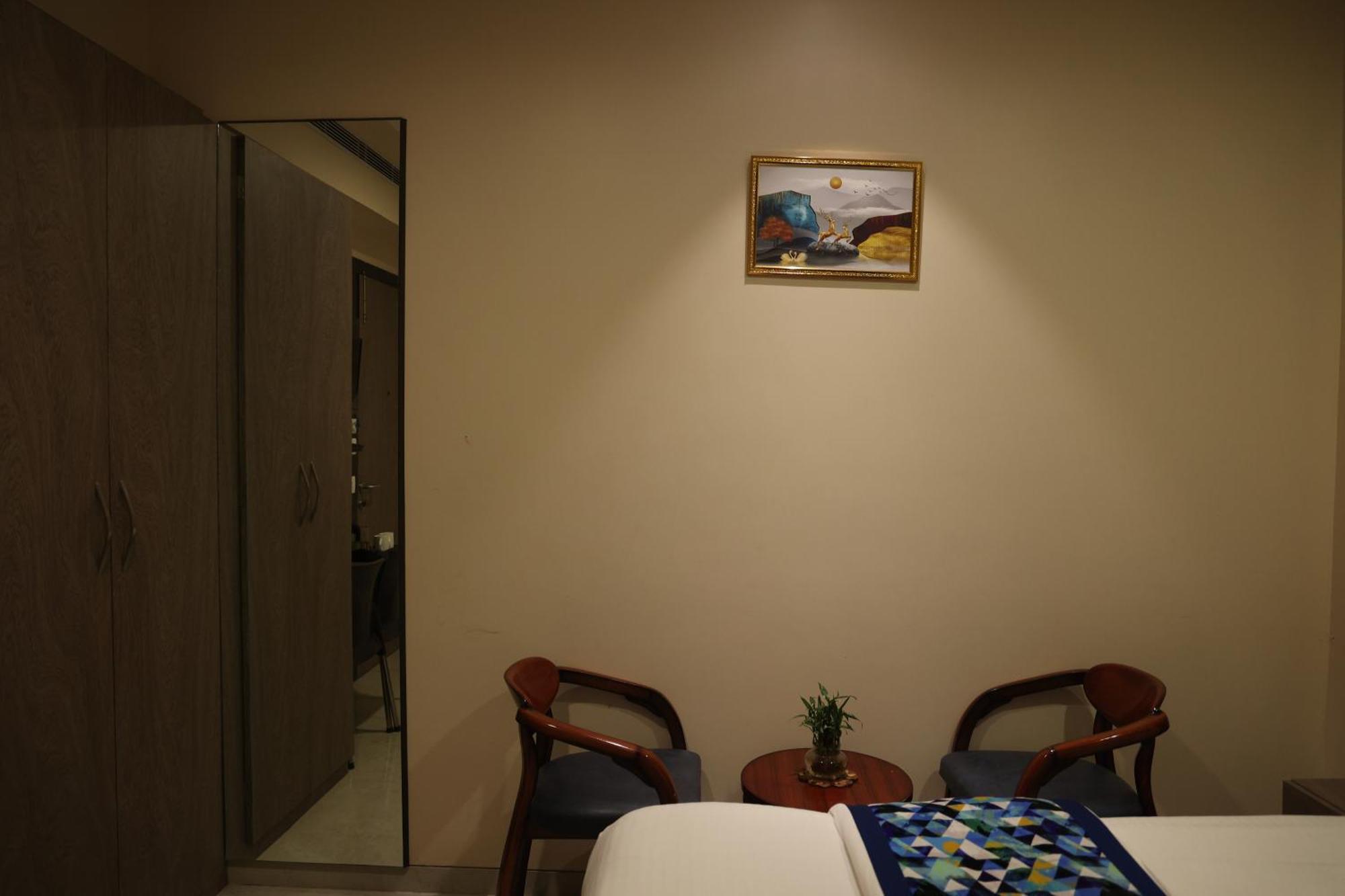 Hotel Pinaka Inn Lakhnaú Exteriér fotografie